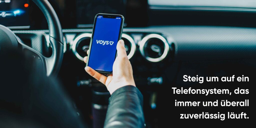 Ein Voys-Kollege nutzt Voys VoIP und die 0720 Vorwahl – ganz egal, wo er gerade ist.